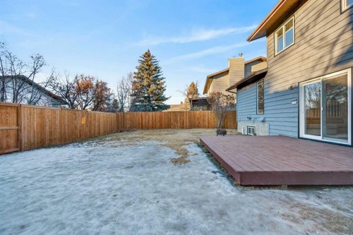 303 Woodside Place, Okotoks, AB - Outdoor