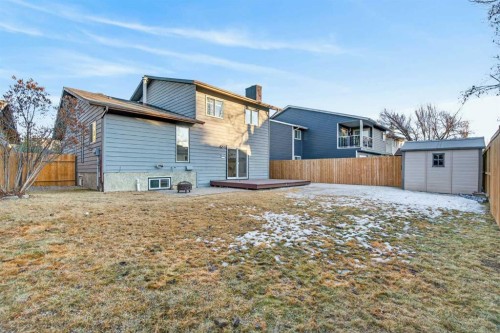 303 Woodside Place, Okotoks, AB - Outdoor