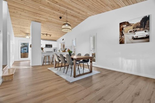 303 Woodside Place, Okotoks, AB - Indoor Photo Showing Dining Room