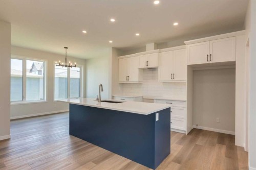 32 Ellen Lane, Crossfield, AB - Indoor Photo Showing Kitchen