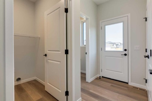 32 Ellen Lane, Crossfield, AB - Indoor Photo Showing Other Room