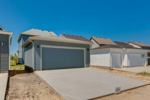 32 Ellen Lane, Crossfield, AB - Outdoor