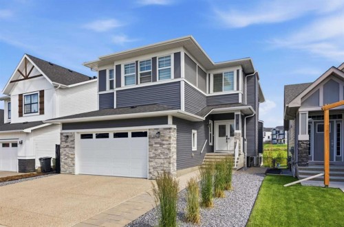 20 Highwood Drive  Okotoks, AB T1S 5S3