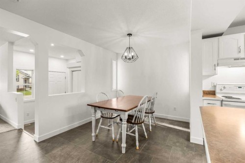 223 Coventry Road Ne, Calgary, AB - Indoor Photo Showing Other Room