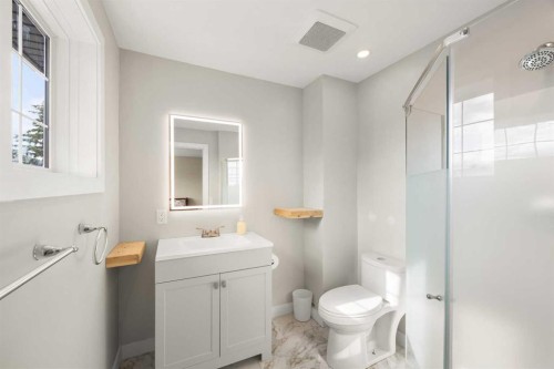 223 Coventry Road Ne, Calgary, AB - Indoor Photo Showing Bathroom