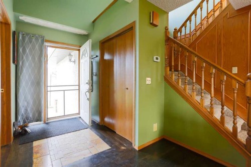 89 Athabasca Crescent, Crossfield, AB - Indoor Photo Showing Other Room