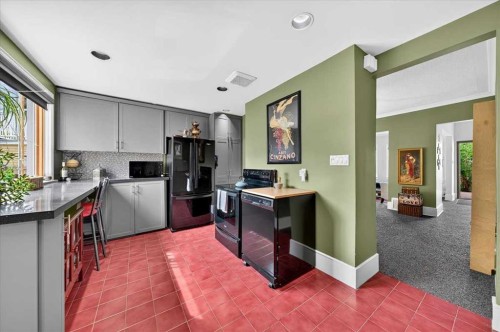 2410 16 Street Sw, Calgary, AB - Indoor Photo Showing Kitchen