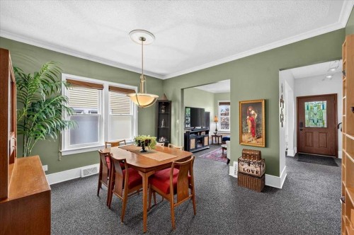 2410 16 Street Sw, Calgary, AB - Indoor