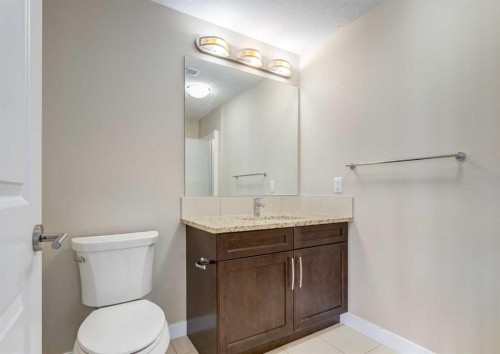 408-32 Varsity Estates Circle Nw, Calgary, AB - Indoor Photo Showing Bathroom