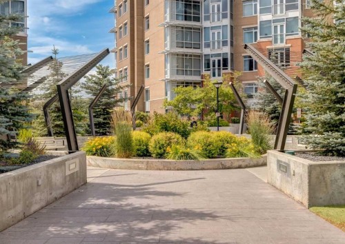 408-32 Varsity Estates Circle Nw, Calgary, AB - Outdoor