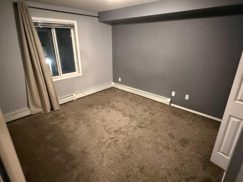 310-60 Lawford Avenue, Red Deer, AB - Indoor Photo Showing Other Room