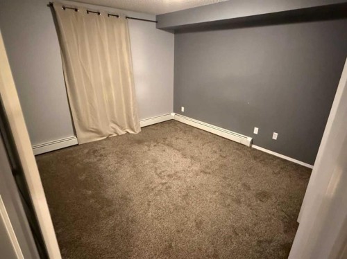 310-60 Lawford Avenue, Red Deer, AB - Indoor Photo Showing Other Room