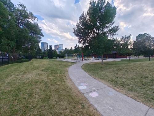 403-222 5 Avenue Ne, Calgary, AB - Outdoor With View