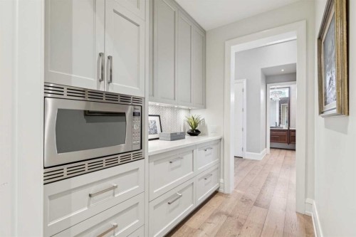 67 Aspen Ridge Square Sw, Calgary, AB - Indoor Photo Showing Kitchen