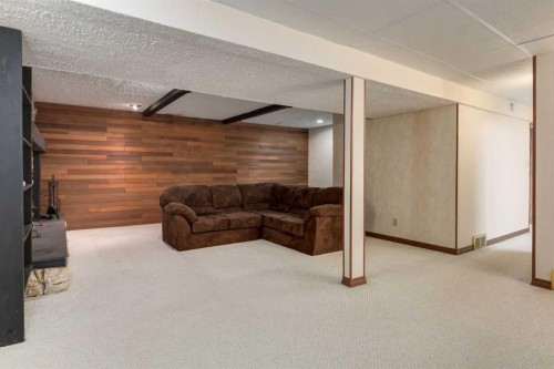 228 Maple Court Crescent Se, Calgary, AB - Indoor