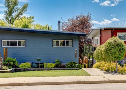 2031 30 Avenue Sw, Calgary, AB 