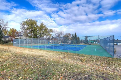 2031 30 Avenue Sw, Calgary, AB 