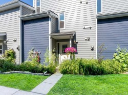 5-93 Grier Place NE Calgary, AB T2K 5Y5