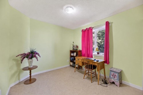 1514 Mary Place, Didsbury, AB - Indoor