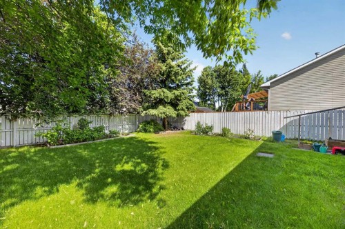 1514 Mary Place, Didsbury, AB - Outdoor
