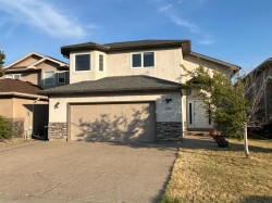 226 Gateway Manor SOUTHLethbridge, AB T1K 5S1