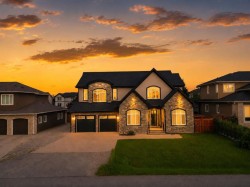 772 East Lakeview Road  Chestermere, AB T1X 1B1