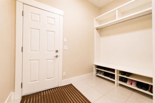 772 East Lakeview Road, Chestermere, AB - Indoor Photo Showing Other Room