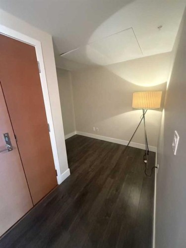 805-519 Riverfront Avenue Se, Calgary, AB - Indoor Photo Showing Other Room