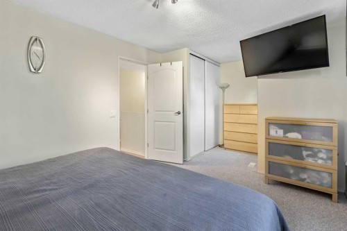 37 Erin Woods Place Se, Calgary, AB - Indoor Photo Showing Bedroom