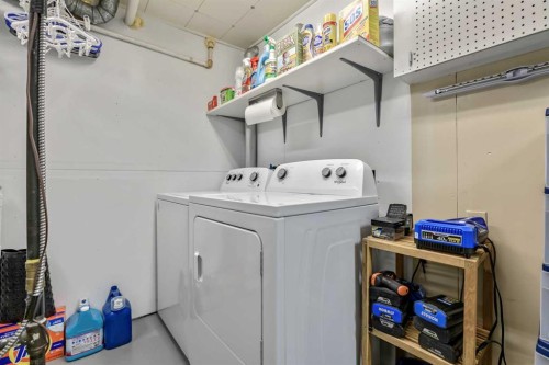 37 Erin Woods Place Se, Calgary, AB - Indoor Photo Showing Laundry Room