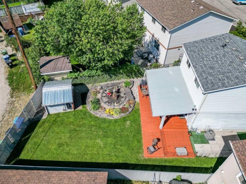 37 Erin Woods Place Se, Calgary, AB - Outdoor With Exterior