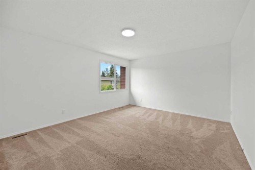 605-6223 31 Avenue Nw, Calgary, AB - Indoor Photo Showing Other Room