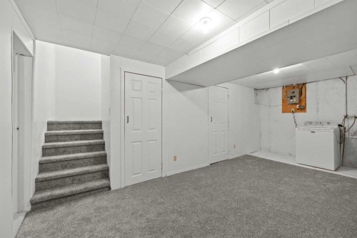 605-6223 31 Avenue Nw, Calgary, AB - Indoor Photo Showing Other Room