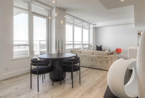 807-46 9 Street Ne, Calgary, AB - Indoor