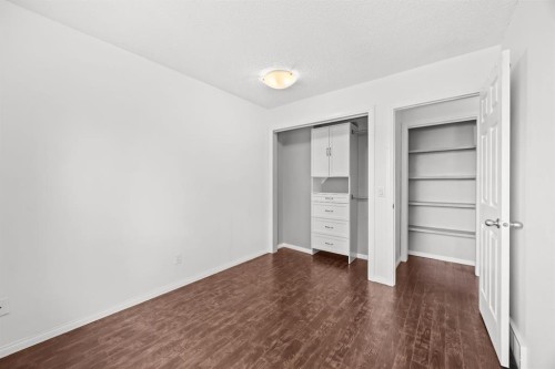 28 Templegreen Bay Ne, Calgary, AB - Indoor Photo Showing Other Room