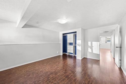 28 Templegreen Bay Ne, Calgary, AB - Indoor Photo Showing Other Room