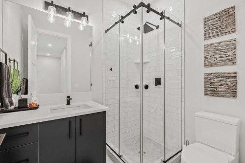 138 Discovery Drive Sw, Calgary, AB - Indoor Photo Showing Bathroom