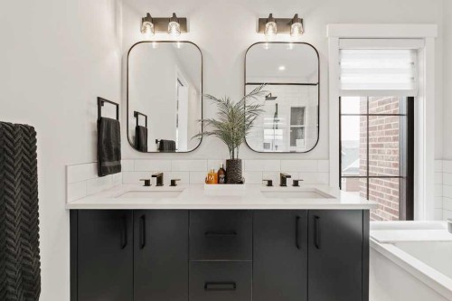 138 Discovery Drive Sw, Calgary, AB - Indoor Photo Showing Bathroom