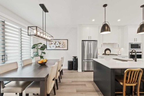 138 Discovery Drive Sw, Calgary, AB - Indoor