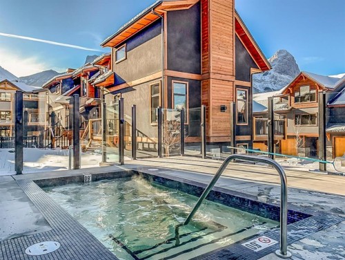 102-707 Spring Creek Drive, Canmore, AB - Outdoor
