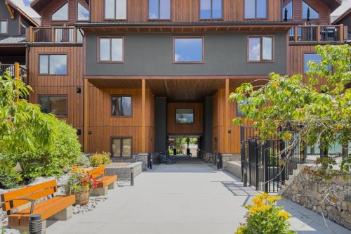 102-707 Spring Creek Drive, Canmore, AB - Outdoor