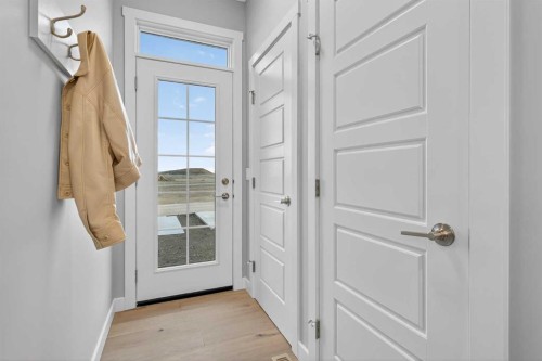 120 Southbow Avenue, Cochrane, AB - Indoor Photo Showing Other Room
