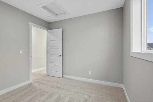 120 Southbow Avenue, Cochrane, AB - Indoor Photo Showing Other Room