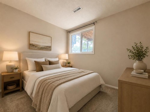 129 Oaktree Lane Sw, Calgary, AB 