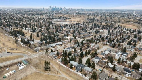 4319 19 Street Nw, Calgary, AB - Outdoor With View