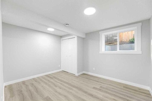 3239 Dovercliife Road Se, Calgary, AB 