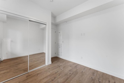 2110-265 Wolf Willow Boulevard Se, Calgary, AB - Indoor Photo Showing Other Room