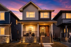 483 Lawthorn Way SEAirdrie, AB T4A 3M8