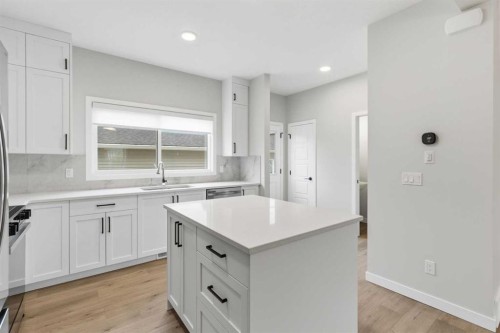 2253 Bayview Drive Sw, Airdrie, AB 