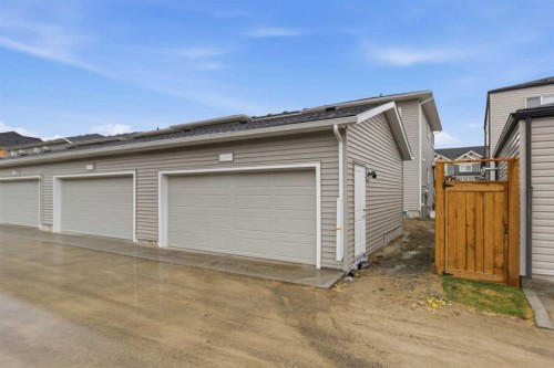 2253 Bayview Drive Sw, Airdrie, AB 